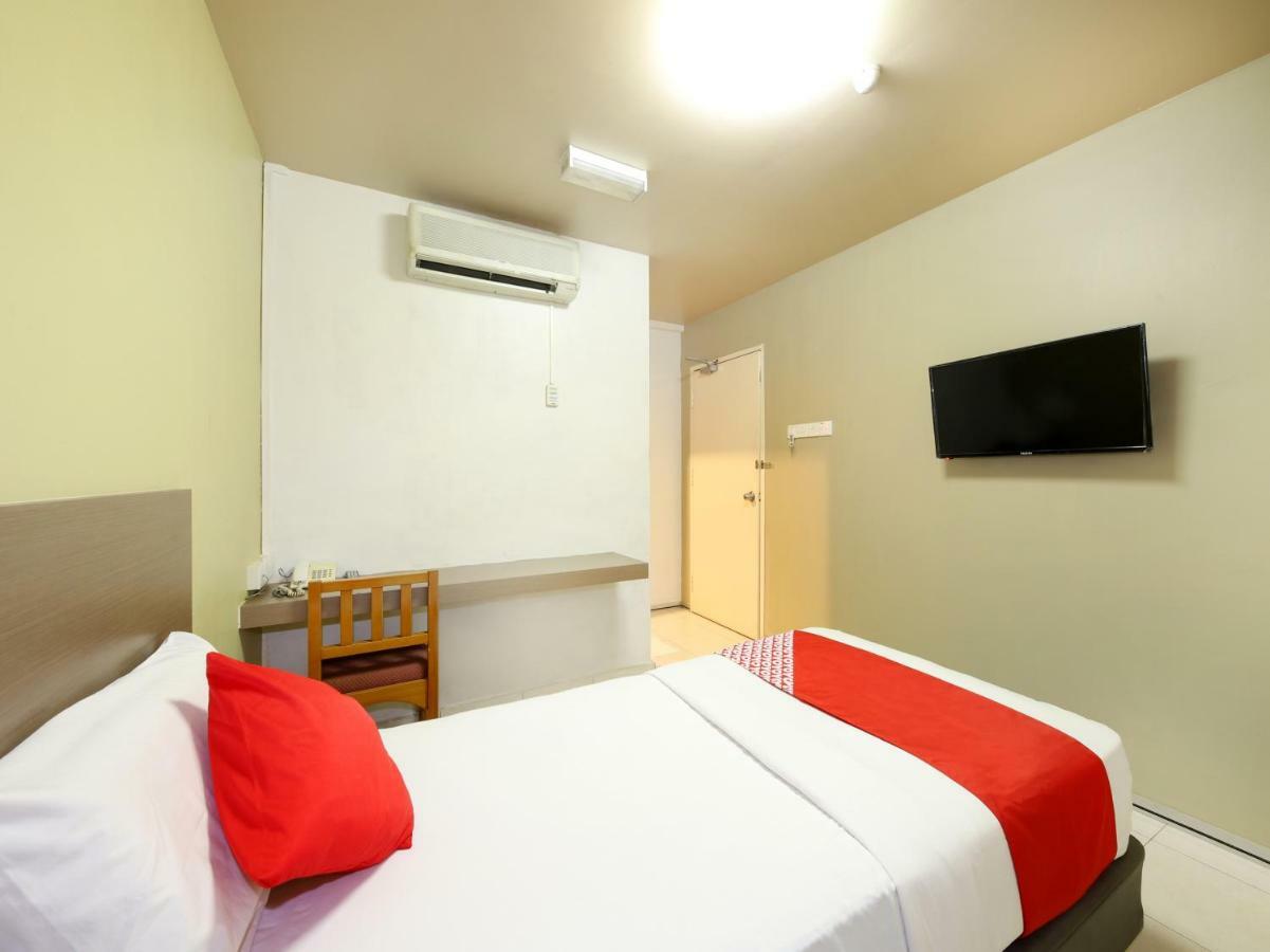 Oyo 434 Marbella Hotel Johor Bahru Ngoại thất bức ảnh