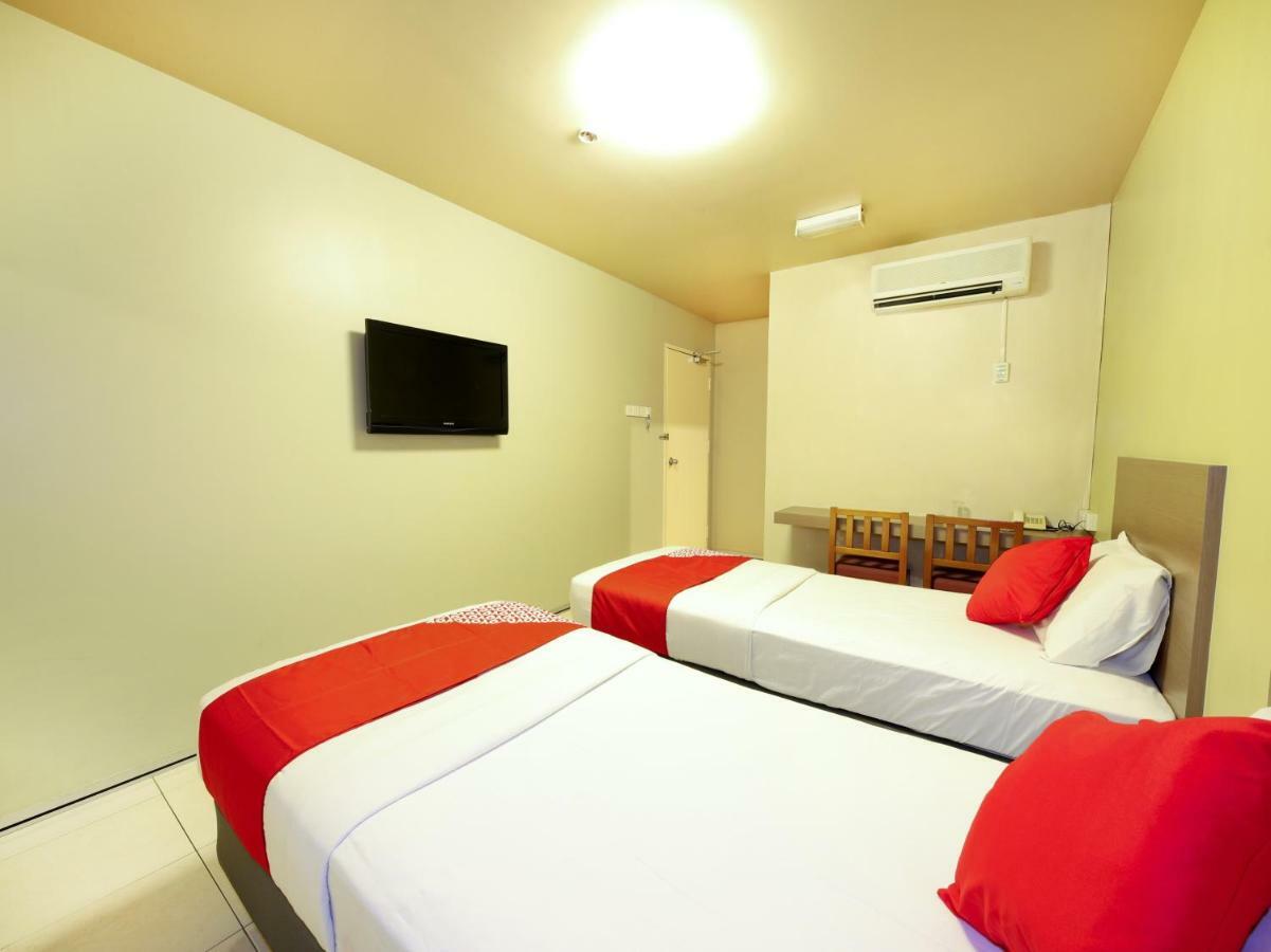 Oyo 434 Marbella Hotel Johor Bahru Ngoại thất bức ảnh