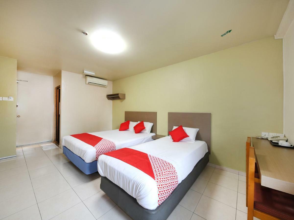 Oyo 434 Marbella Hotel Johor Bahru Ngoại thất bức ảnh