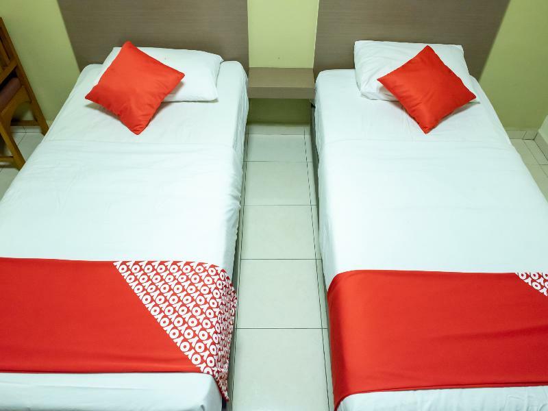 Oyo 434 Marbella Hotel Johor Bahru Ngoại thất bức ảnh